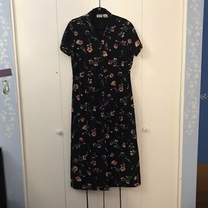 Long button up 90’s dress